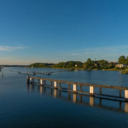 Beachloungethree- 1 Og, Meerblick, Balkon, Kamin, Sauna Lejlighed Olpenæs